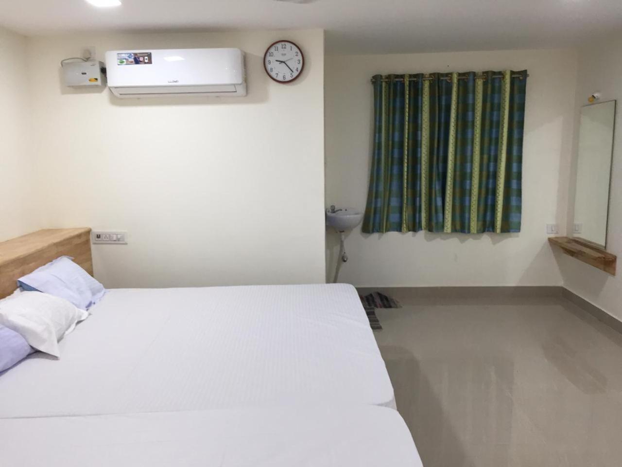 Aditi Rooms Tiruchirappalli Экстерьер фото