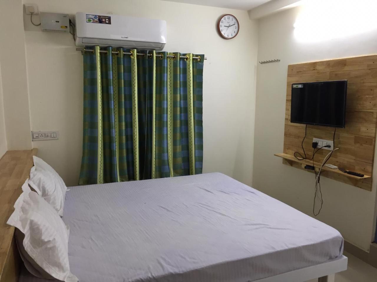 Aditi Rooms Tiruchirappalli Экстерьер фото